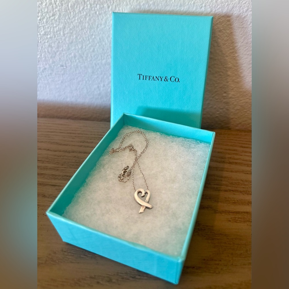 Tiffany & Co. Paloma Picasso Loving Heart 925 Necklace